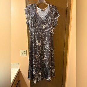 Komarov black & white floral lace crinkle midi dress